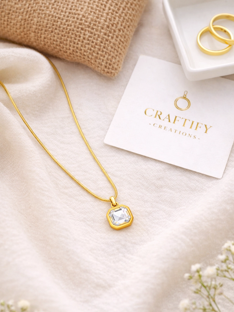 2 Lifestyle flatlay photo