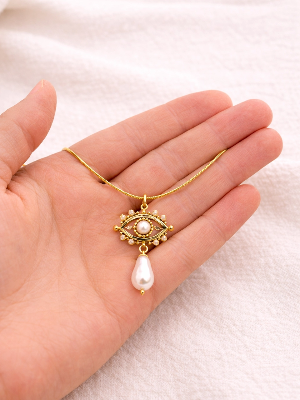 8 Size reference photo