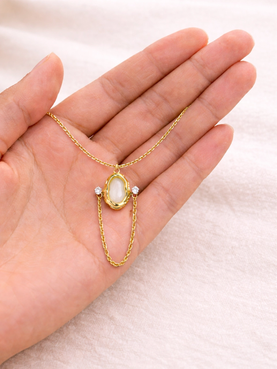 8 Size reference photo