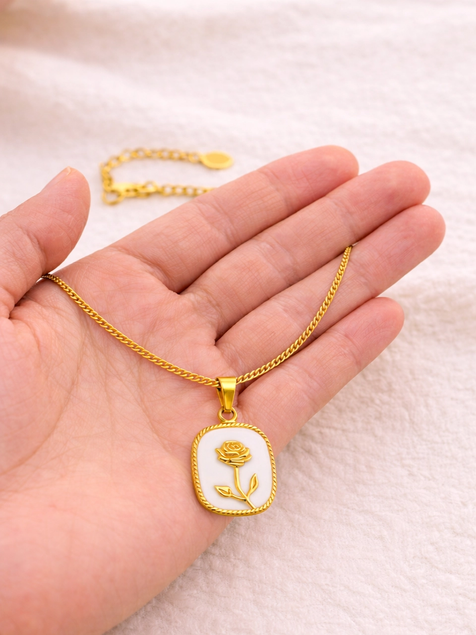 8 Size reference photo