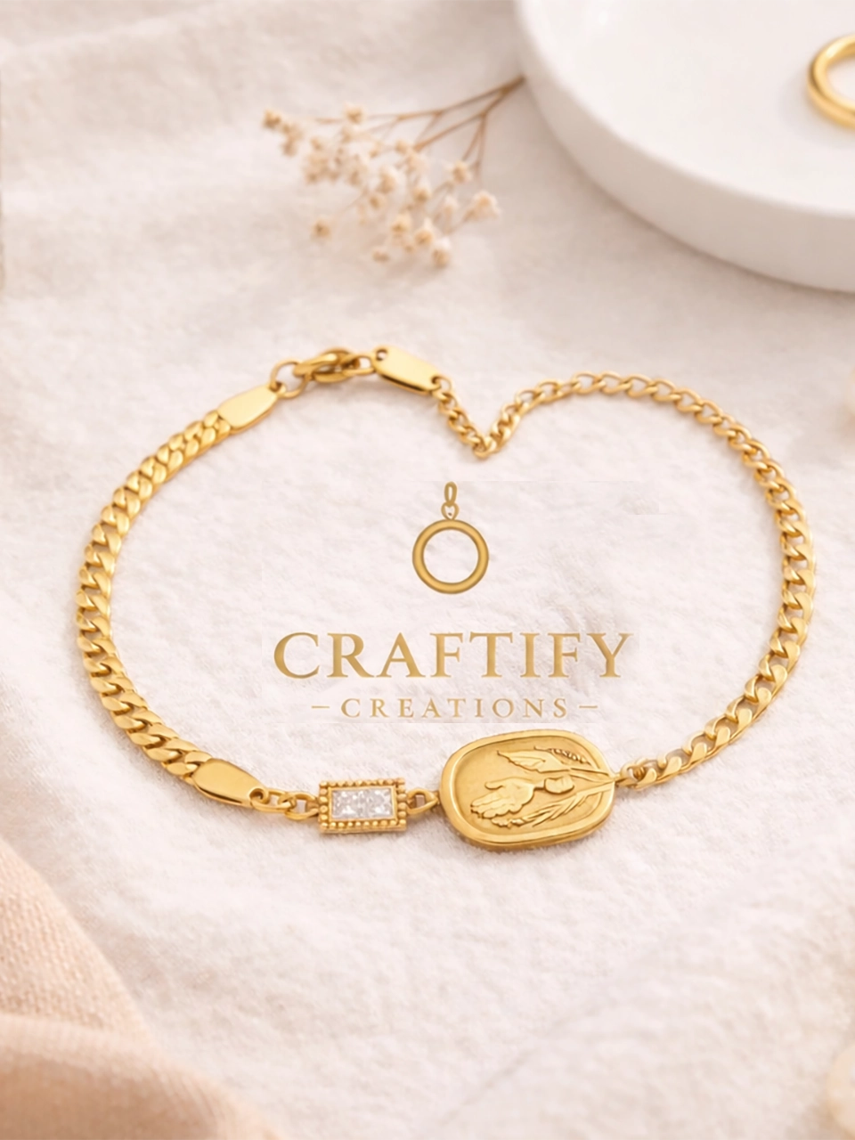 2 Lifestyle flatlay photo