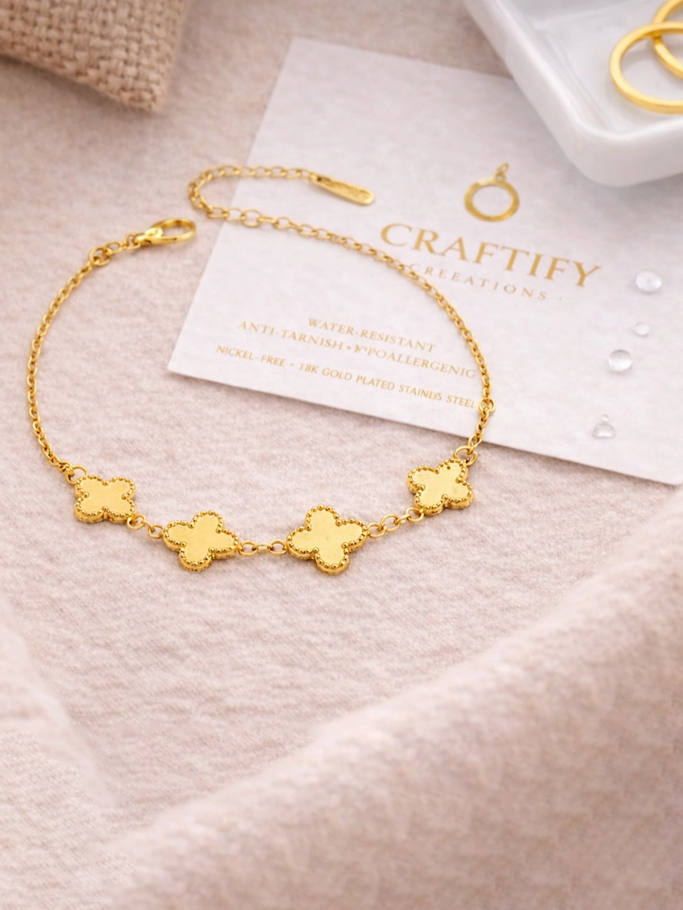 2 Lifestyle flatlay photo