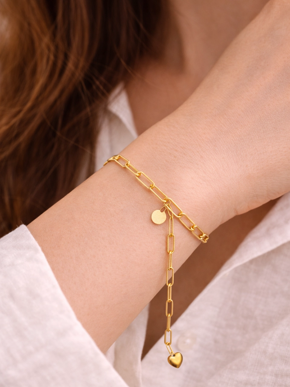 3 Model wearing photo