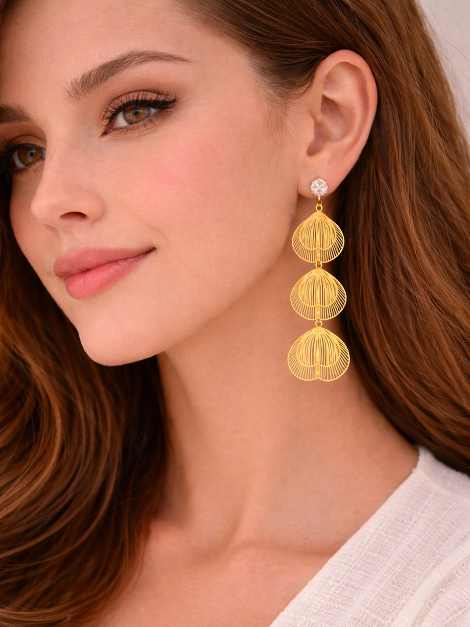 3 Model wearing photo